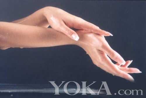 除皱除纹 从头到脚一瓶橄榄油搞定