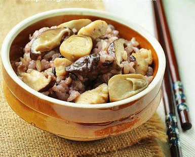 橄榄油美食：蘑菇五谷饭